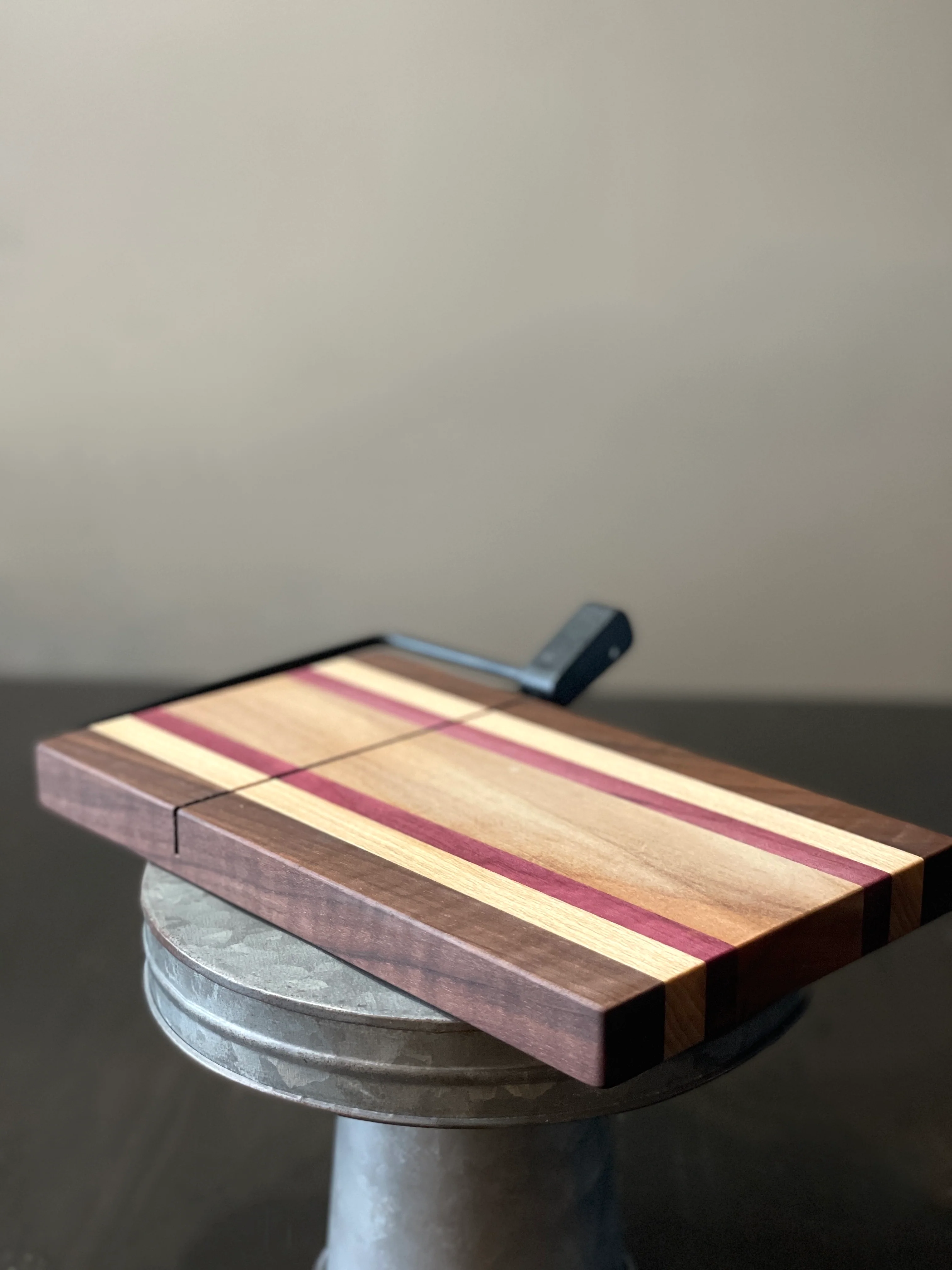 Cheese Cutting Board with Slicer - Image 3