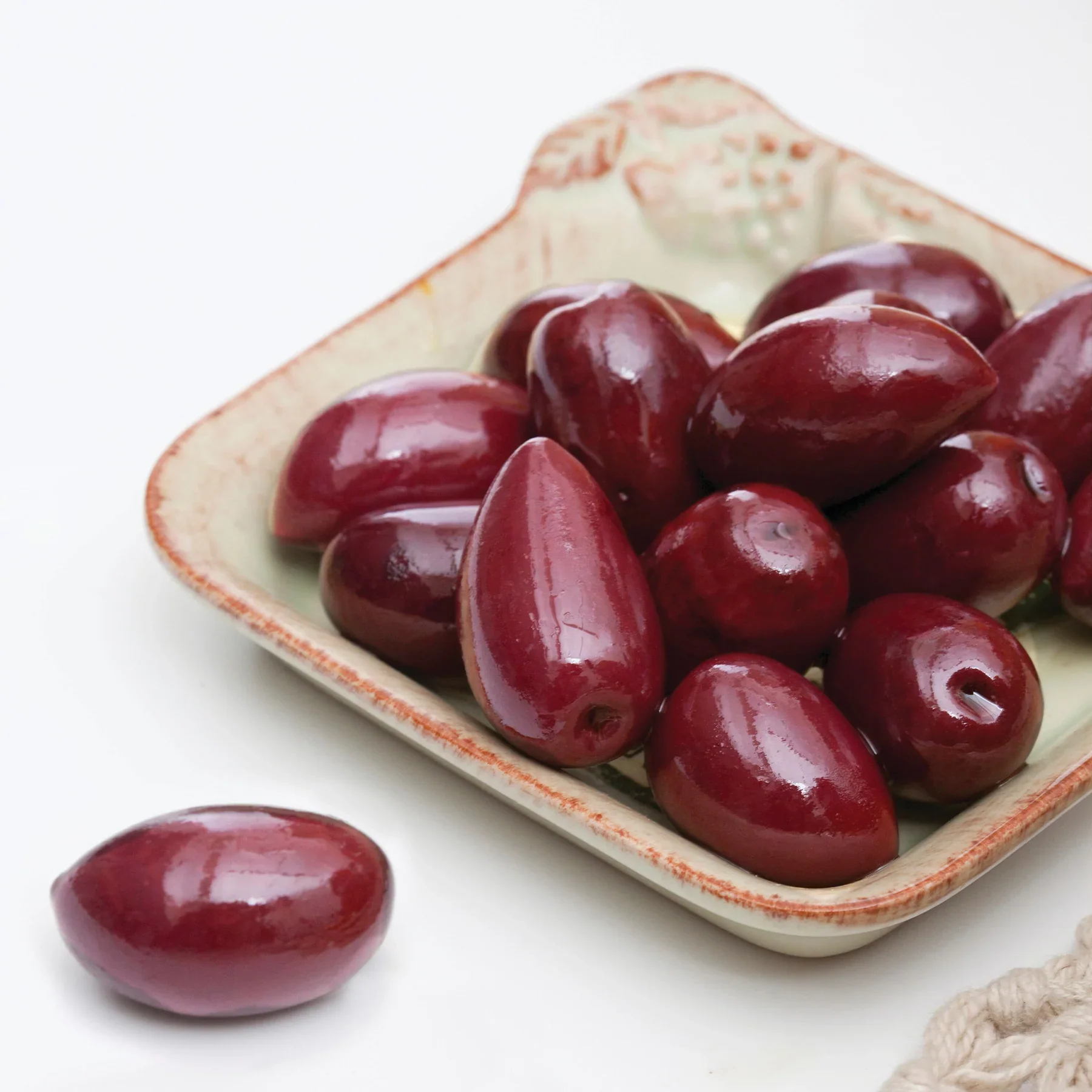 DiVina Smoked Kalamata Olives - Image 2